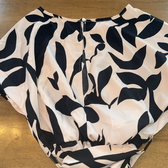 Black and Tan Print Pants Romper - Picture 5 of 7